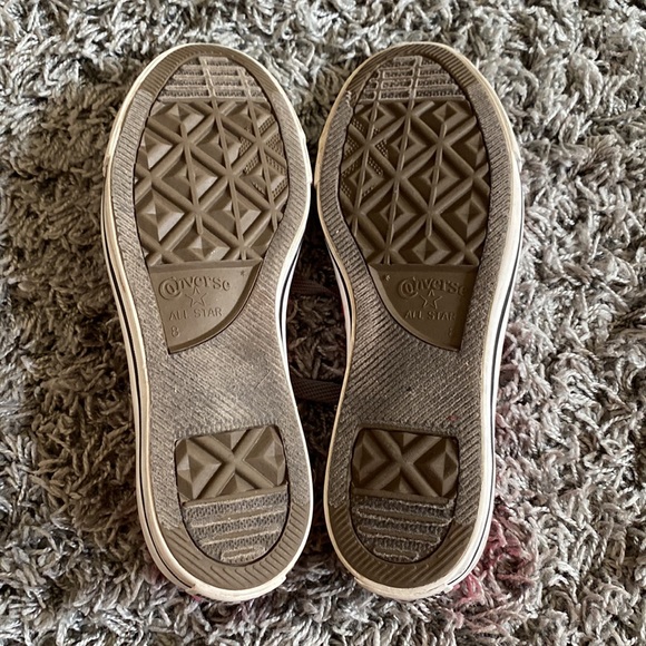 Converse - Picture 2 of 2